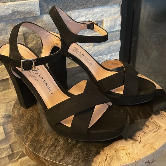 CHINESE LAUNDRY BLACK SUEDE SANDAL HEELS SIZE 8.5 - Picture 3 of 7